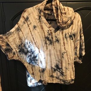 Tie dye oversized short sleeve hoodie with pocket